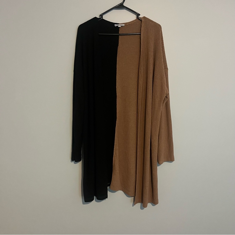 White birch cardigan tan black size Large